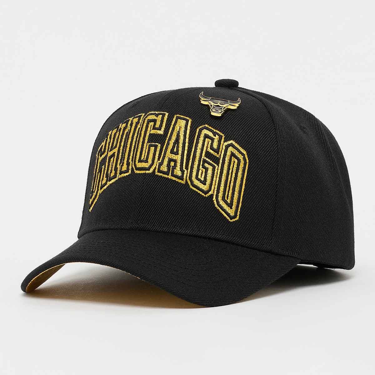 Pinned Gold Pro Snapback NBA Chicago Bulls