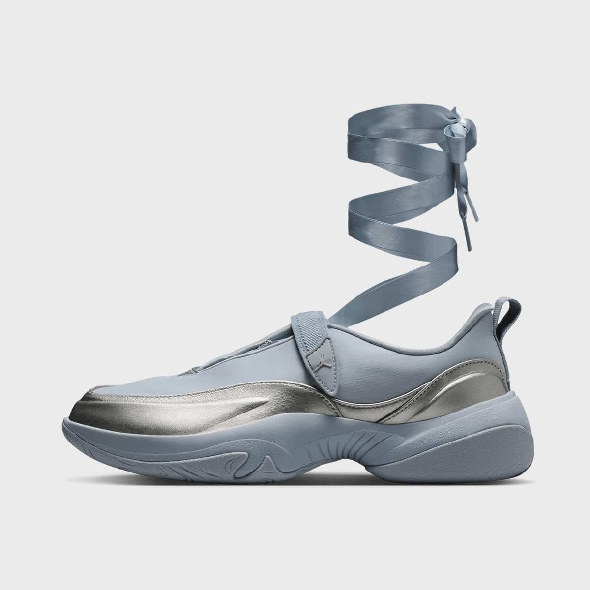 WMNS Pointe 
