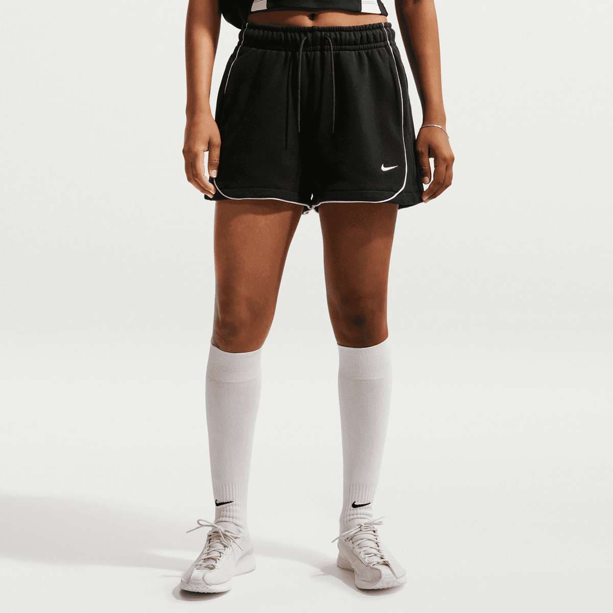 Sportswear Loose Mid-Rise 3" Fleece Shorts