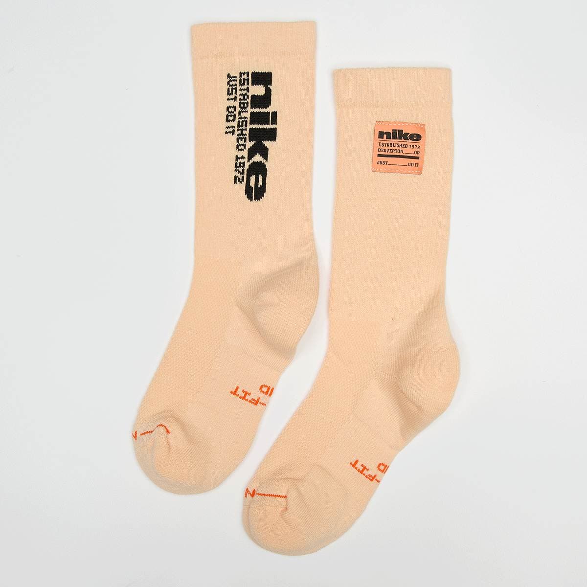 2 PACK - Everyday Elevated Graphic Crew