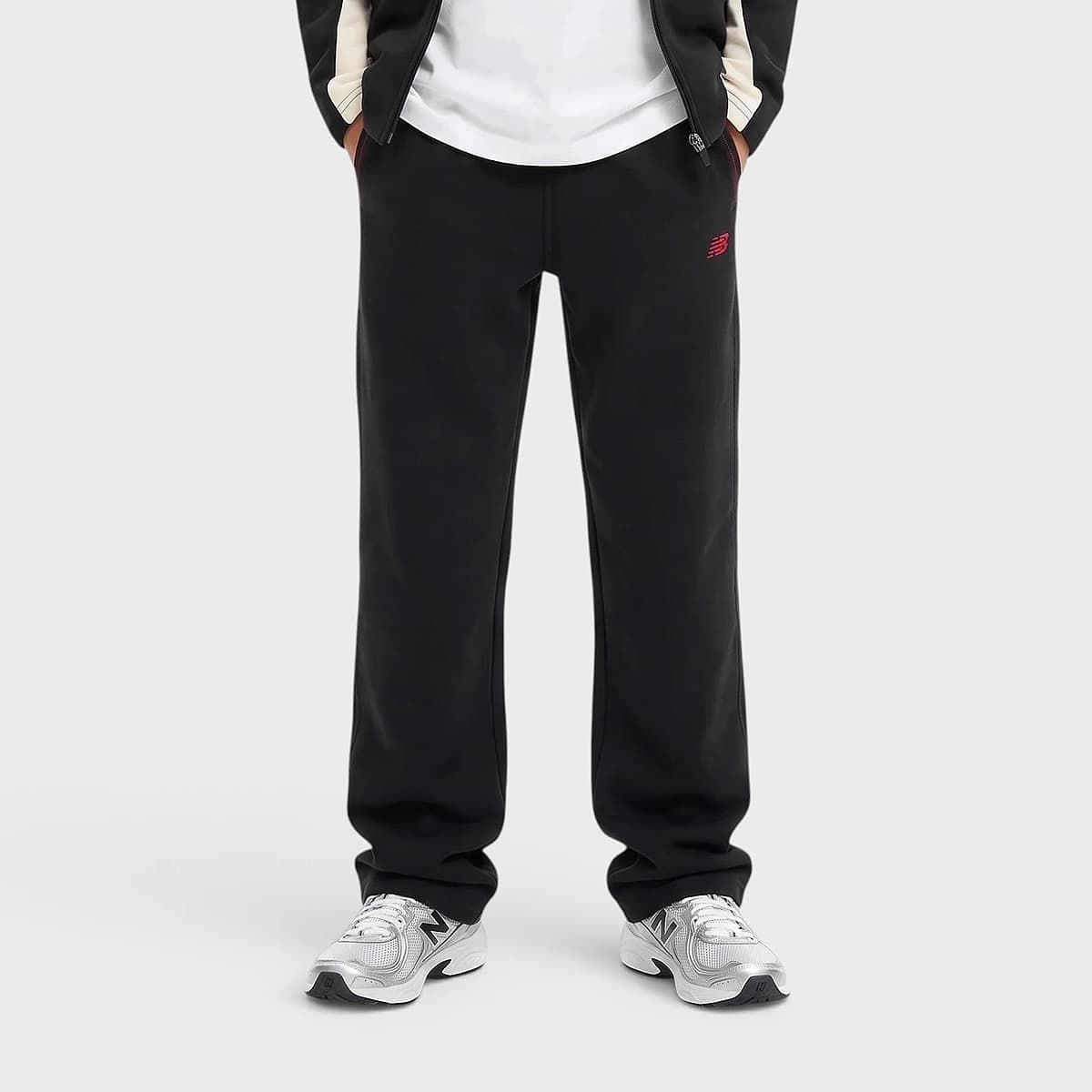 Linear Straight Leg Jogger