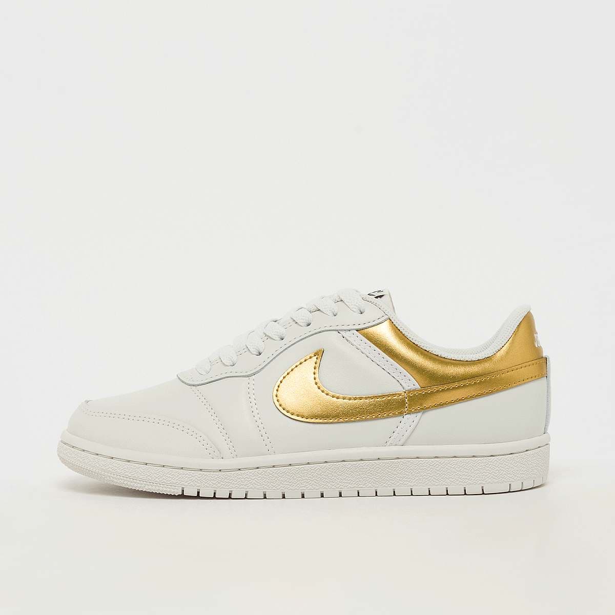 Air Jordan Skyline Low