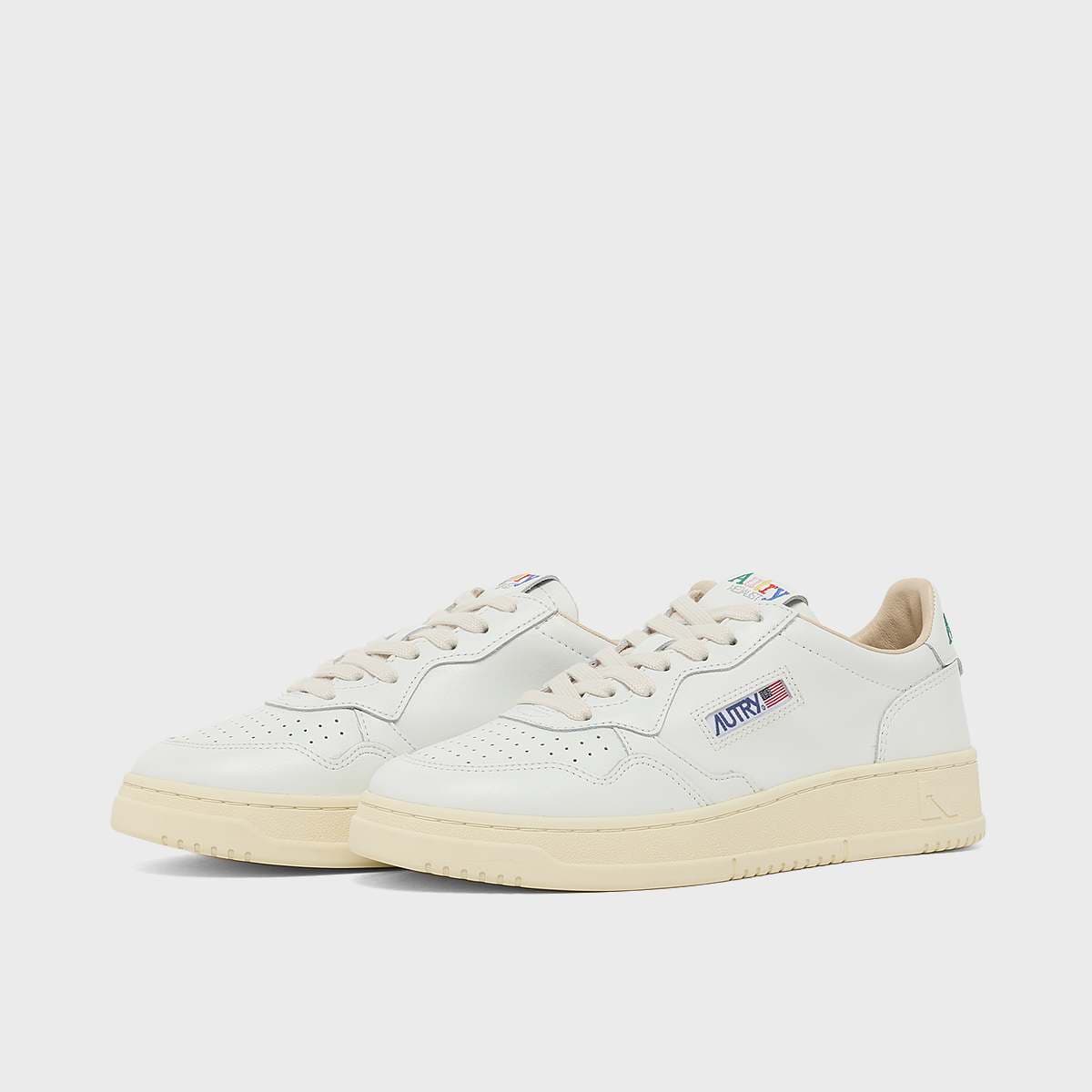 Wmns Medalist Low Wom BG01 