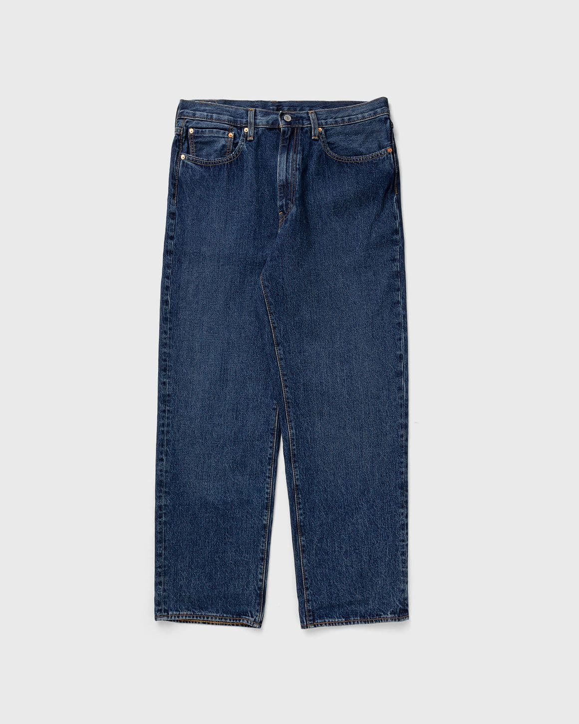 568™ LOOSE STRAIGHT